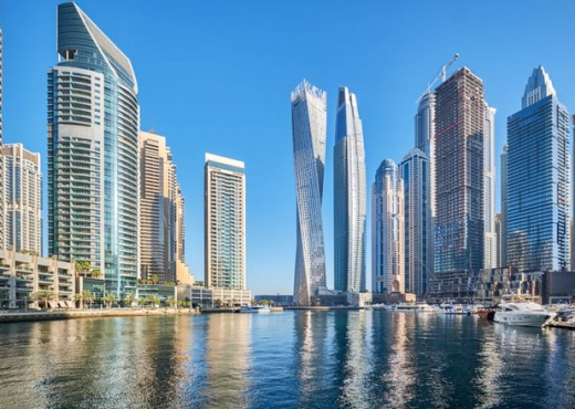 دبي أرض القمم والعقول..